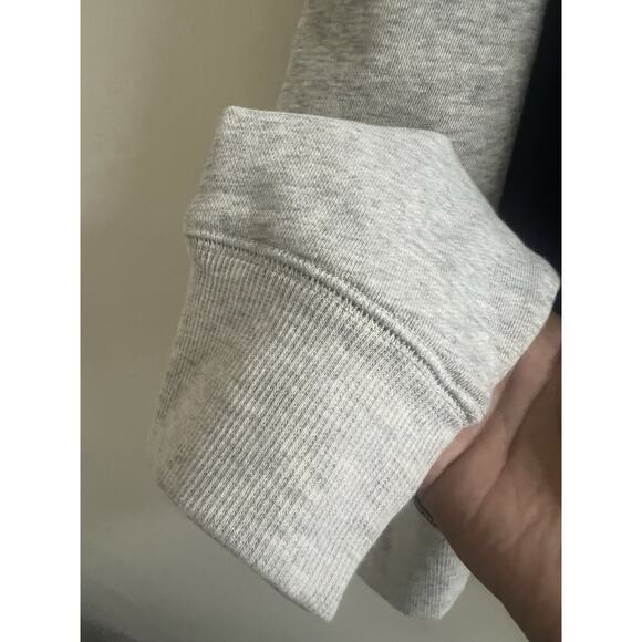 Patriots Football Men’s Size Medium Colorblock Fleece Sweatshirt NWOT Crewneck - Picture 7 of 7